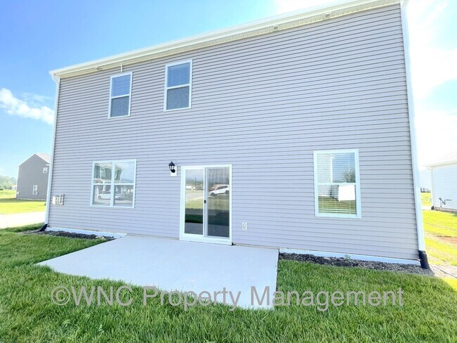 Building Photo - 12 Burdock Rd