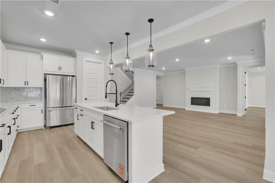 Building Photo - 5907 Cabernet Ln