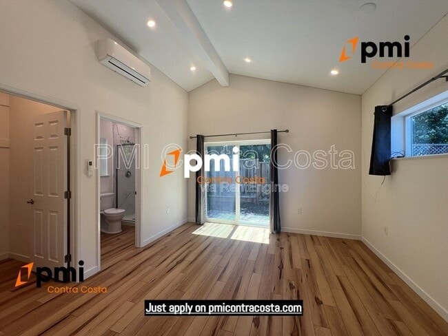 Building Photo - 1173 Las Juntas Way