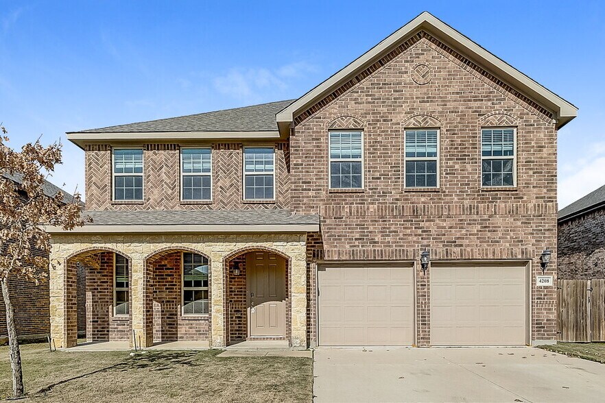 Primary Photo - 4208 Glen Abbey Dr