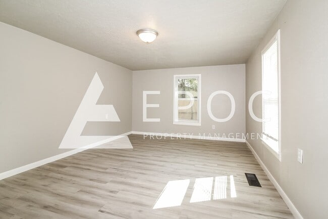 Building Photo - 704 Tiffin Ave