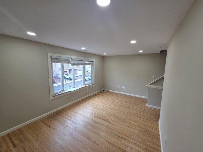 Building Photo - 7309 Dane Ct