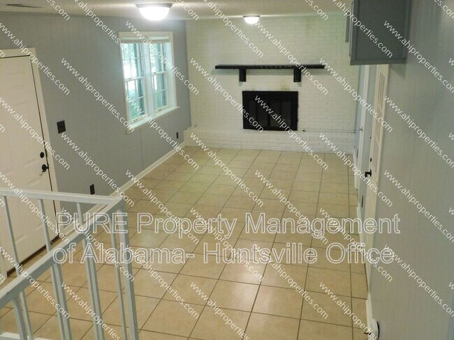 Building Photo - 11313 Mountain Crest Dr SE