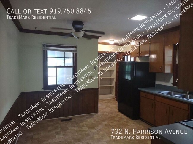 Building Photo - 732 N Harrison Ave