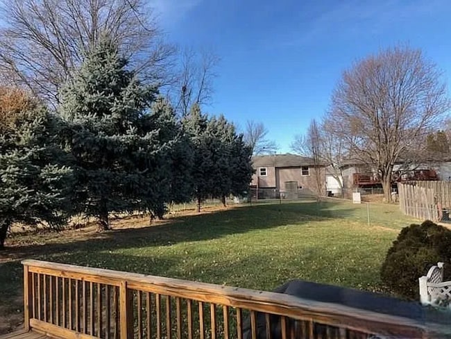 Building Photo - 3 Bed Home on Cul-de-Sac with Finished Basement, Fenced Yard & Garage
