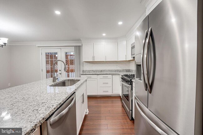 Building Photo - 3206 Shaw Park Ct