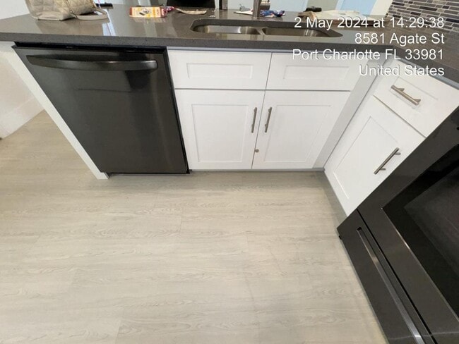 Building Photo - 8581 Agate St