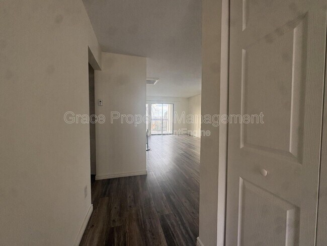 Building Photo - 2740 W 86th Ave