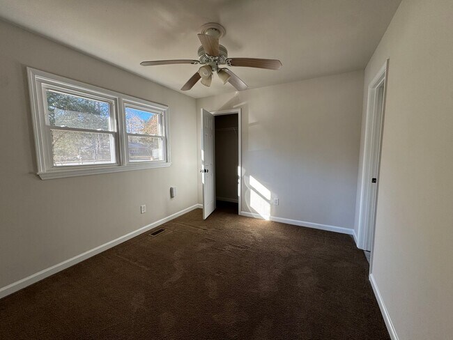 Building Photo - 4507 Wesley Dr