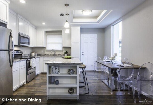 Building Photo - 3417 Sahara Dr