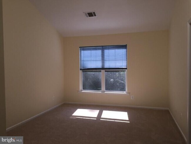 Building Photo - 21511 Welby Terrace