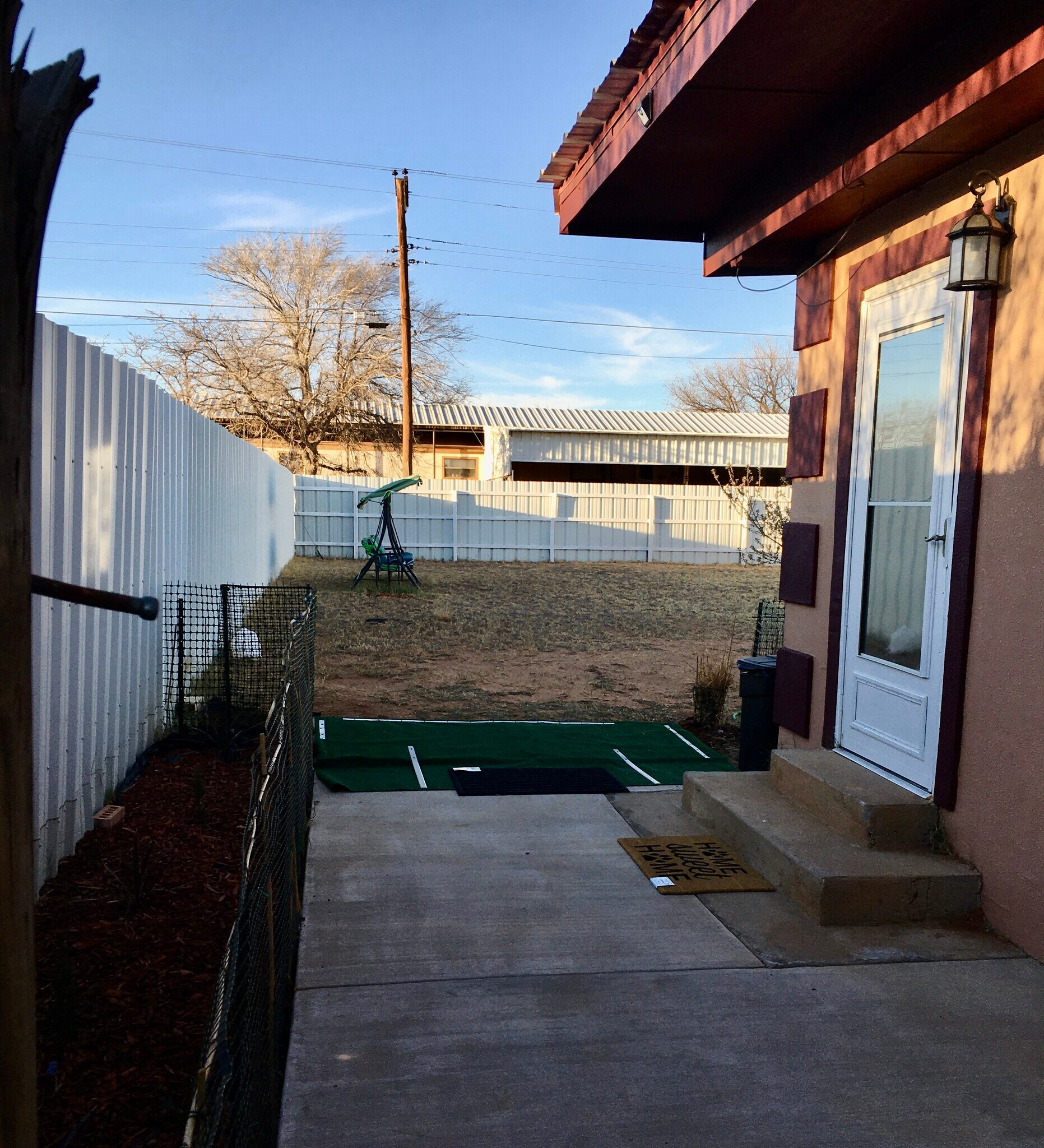 Backyard access - 304 SE 2nd St