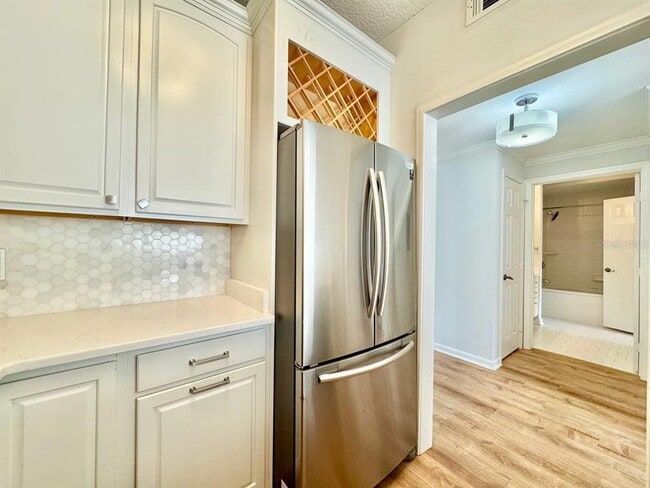 Building Photo - 800 S Dakota Ave