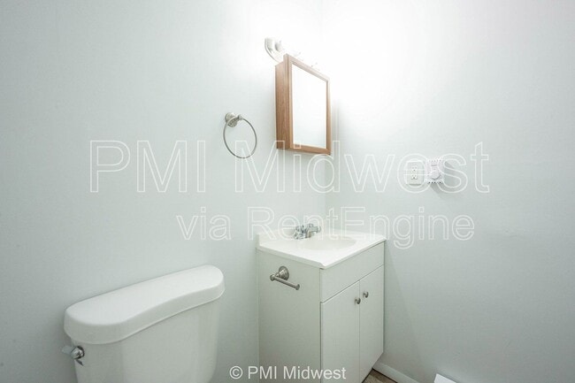 Building Photo - 4881 300W