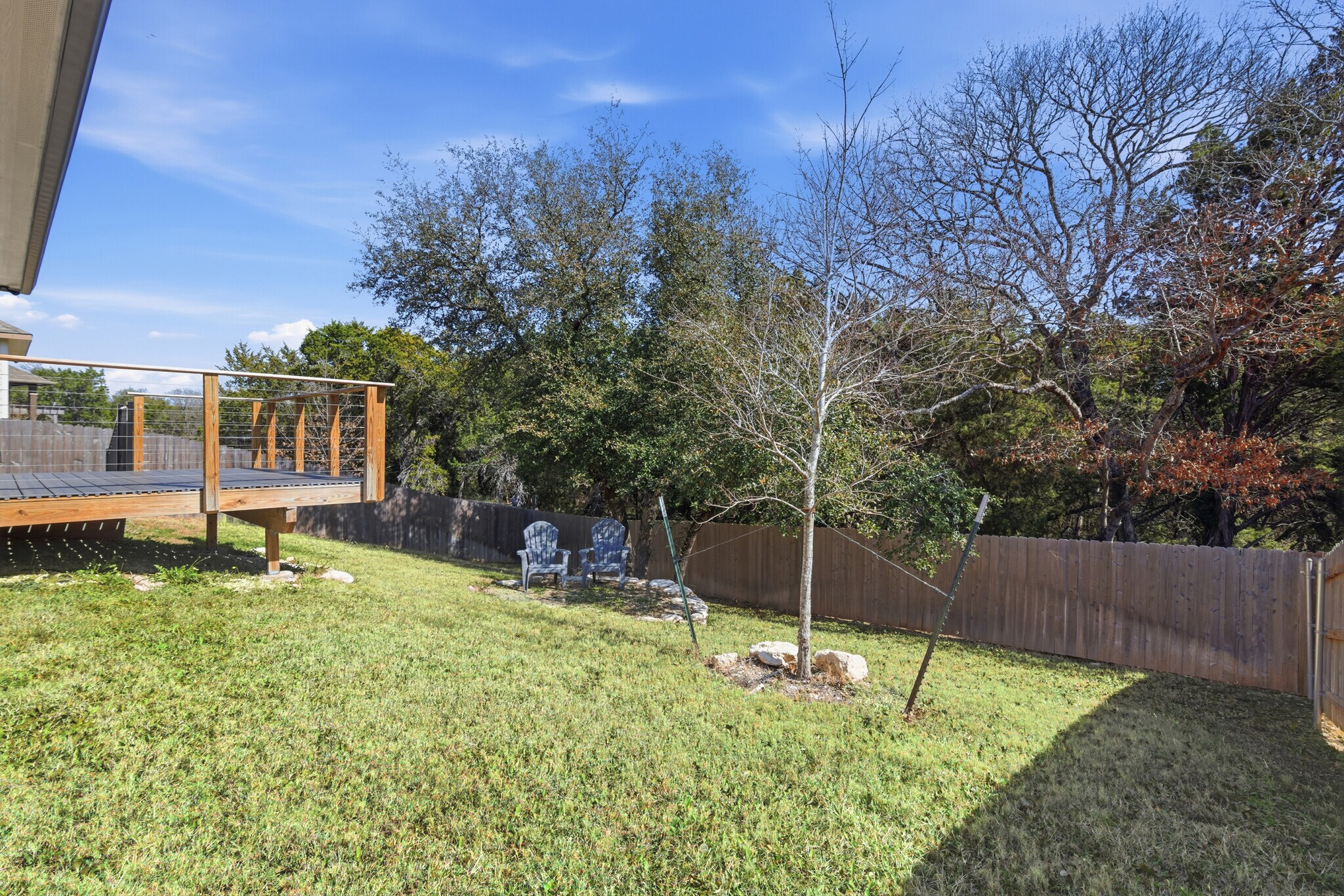Building Photo - 5613 St Charles Dr
