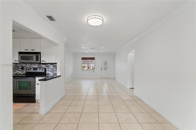 Building Photo - 4151 SW 56th Ave