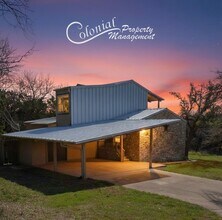 Building Photo - AVAILABLE NOW!