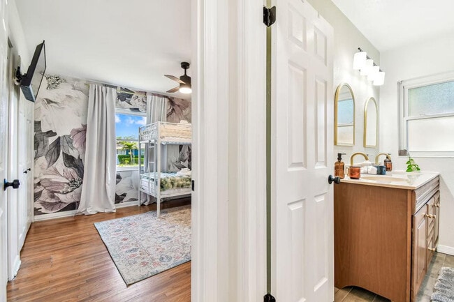 Building Photo - 1107 W Braddock St