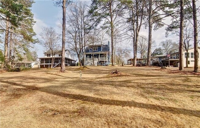 Building Photo - 4060 Merritt Dr