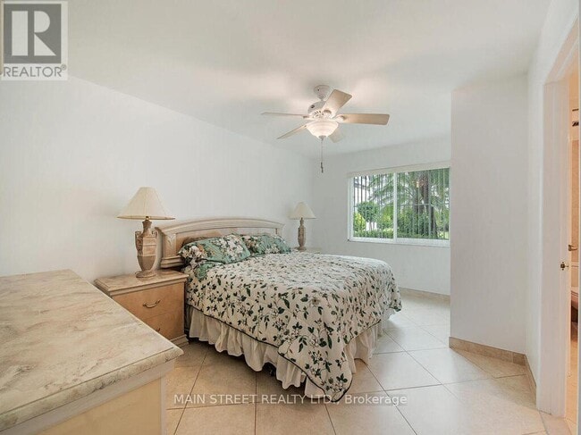 Building Photo - 4280 Belair Ln