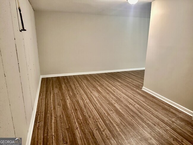 Building Photo - 2290 Fairways Ct