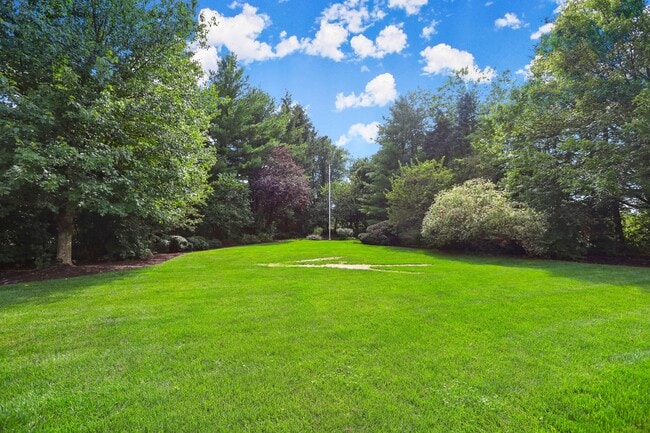 Building Photo - 556 Riversville Rd