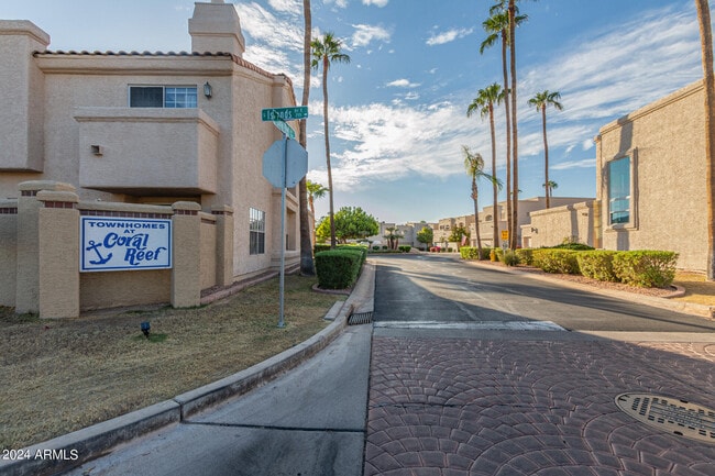 Building Photo - 1413 W Coral Reef Dr