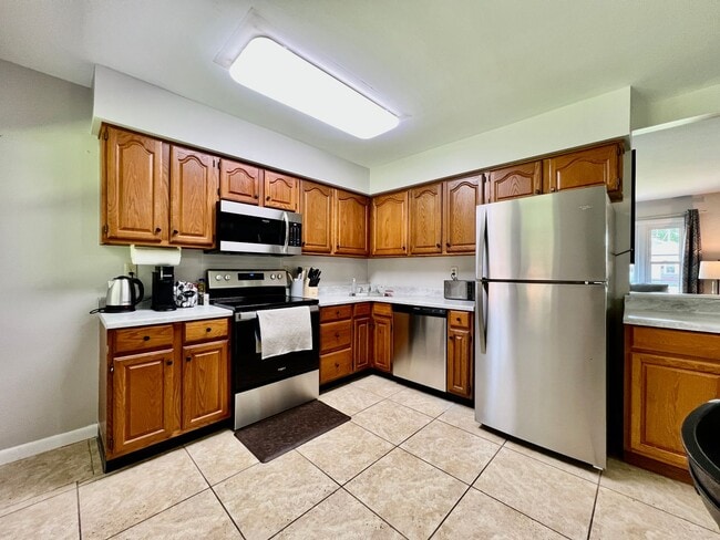 Building Photo - 2501 Elmo Pl