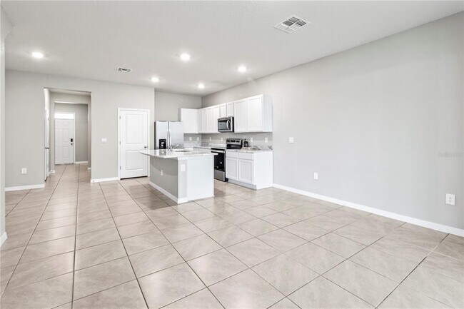 Building Photo - 17637 Crescent Moon Lp