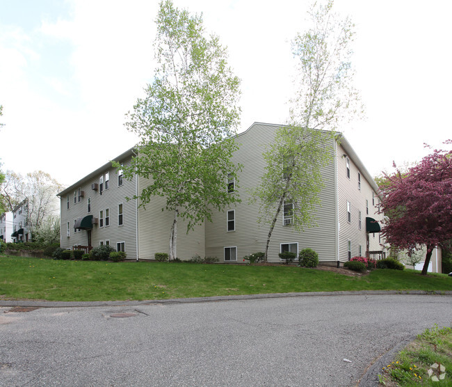 Building Photo - Hillside Estates