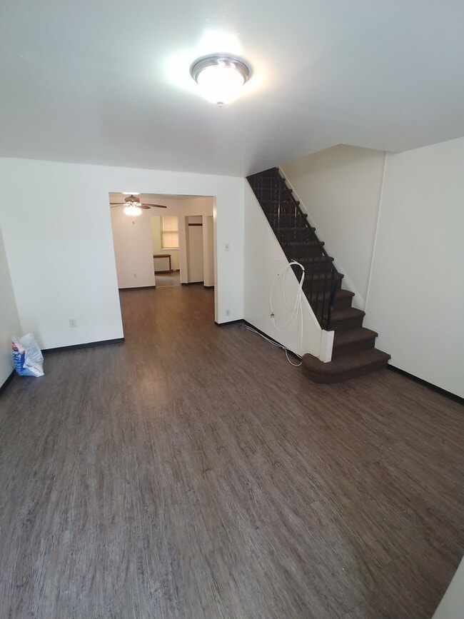 Building Photo - Olney Area-Great rental home