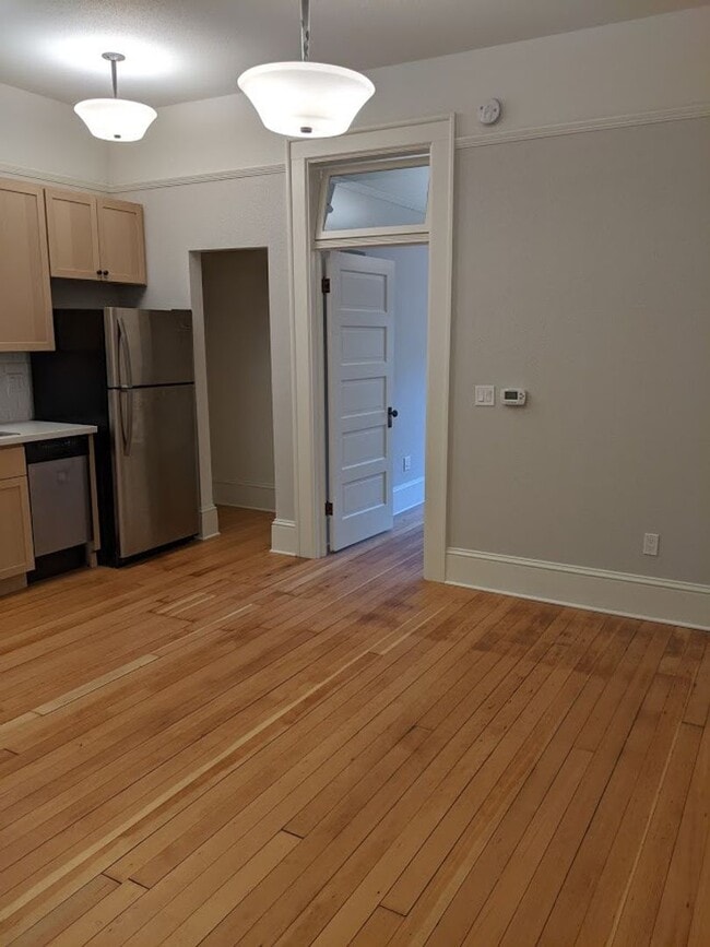 Building Photo - Cute 1bd/1bth in Cottage Grove w/ Stainles...