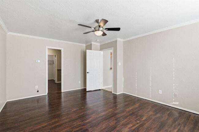 Building Photo - 2918 St Rita Dr