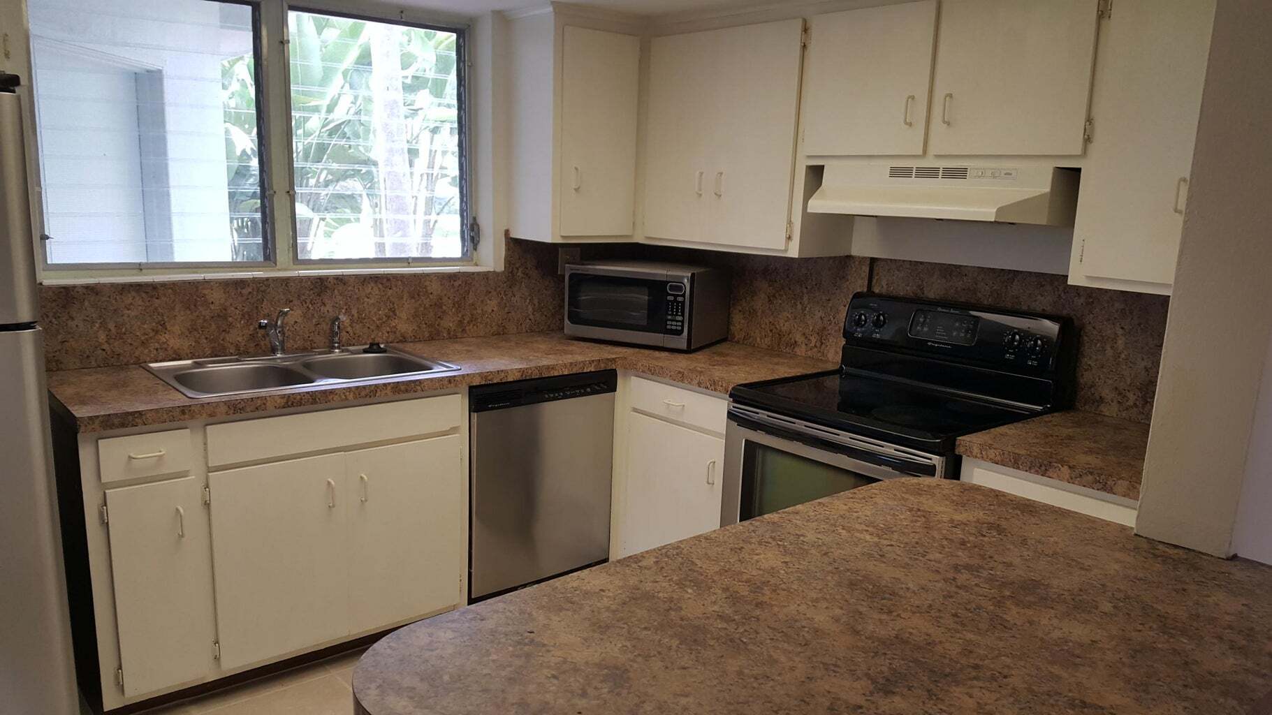 Building Photo - 1132 SW 3rd St