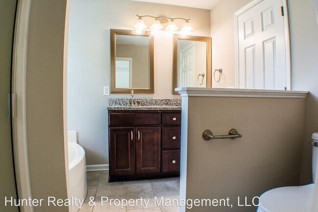 Building Photo - 3 br, 2.5 bath House - 2535 Wynbrook Drive