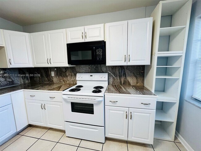 Building Photo - 1050 Atlantic Shores Blvd