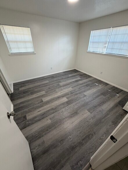 Building Photo - 2065 Camp Wilkes Rd