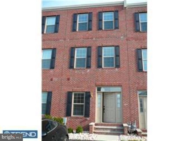 Building Photo - 2734 Tilton St