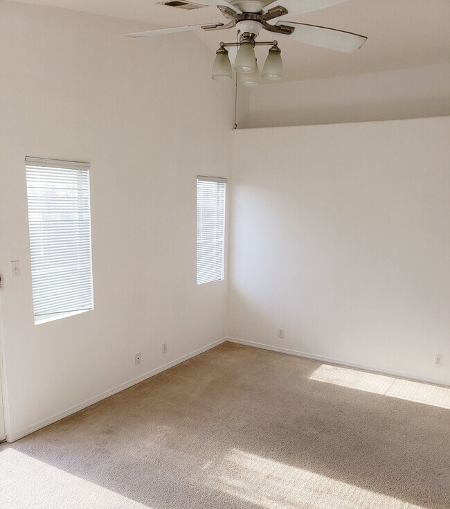 Building Photo - Great home in Enchanted Hills - 3 bed, 2 b...
