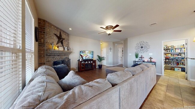 Building Photo - 522 Baltustrol Dr
