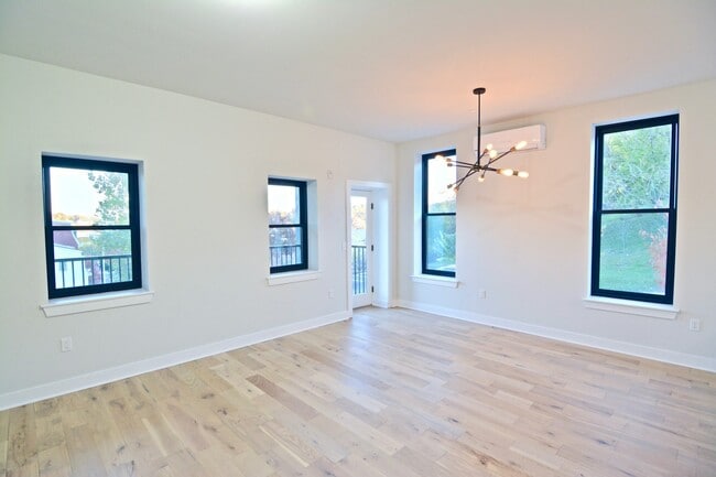 Building Photo - 56 S 5th St