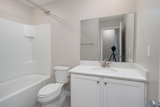 Building Photo - New 3/2.5 Townhome in Ormond Beach