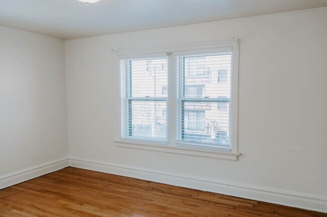 Building Photo - 7543 Buckingham Dr