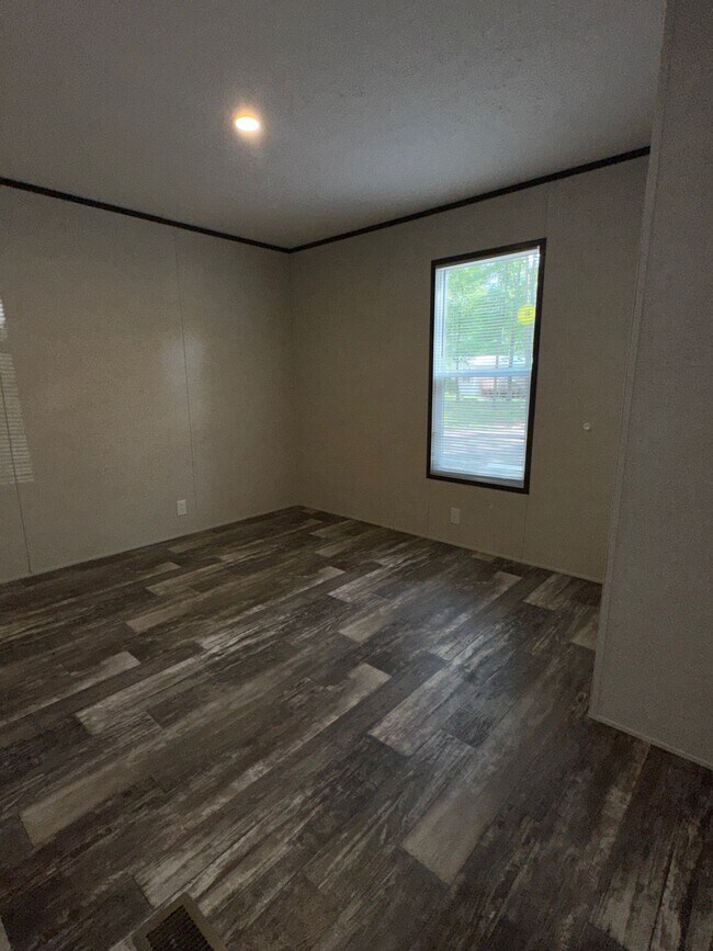 Building Photo - 2773 Laurel Cir