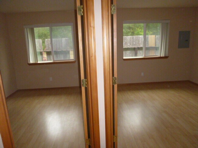 Building Photo - 1030 Mt Olympus Ave SE