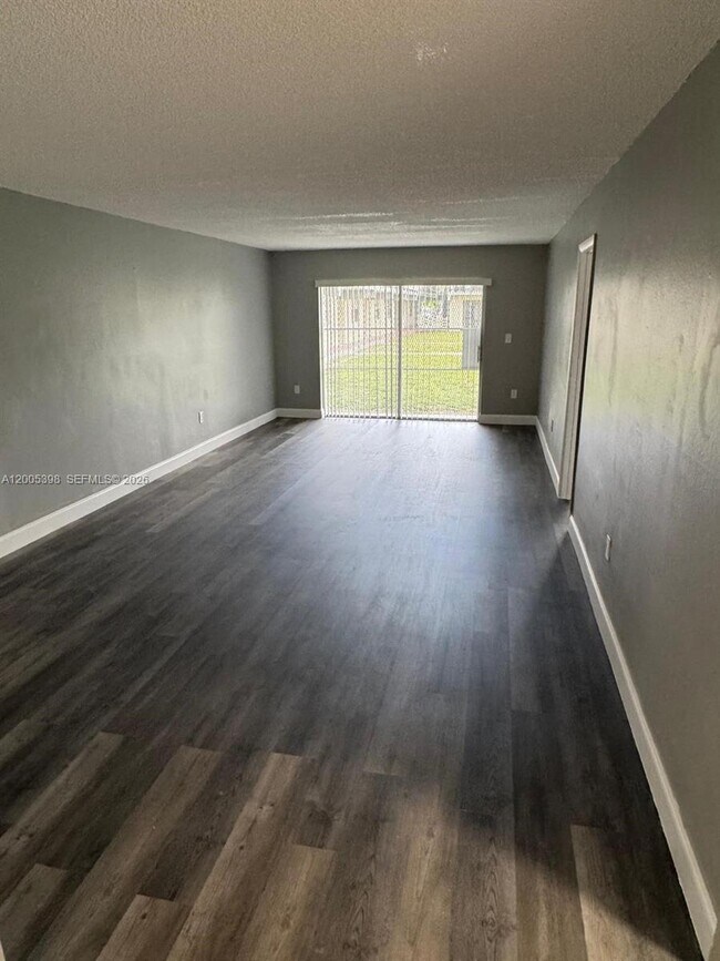 Building Photo - 301 NW 177th St