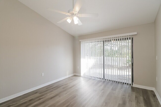 Building Photo - 13700 Whitby Rd