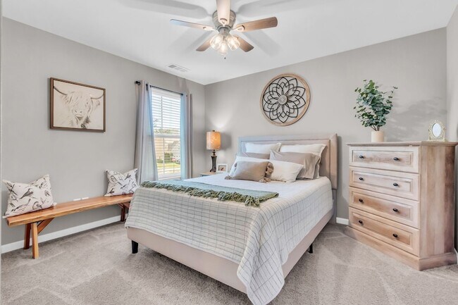 Building Photo - 6930 Wellsford Ln