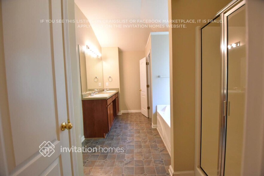 Building Photo - 4594 Sequoia Park Trail SW