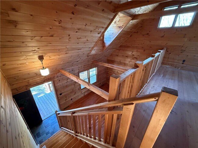 Building Photo - 2405 Mountain Rd